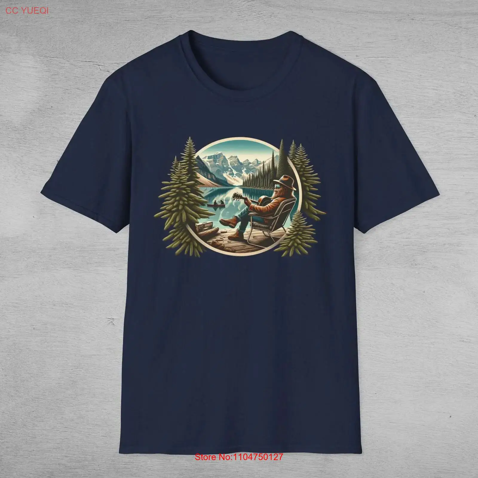 Camiseta Bigfoot at the Lake,  - Outdoor Adventure At reseña y precio