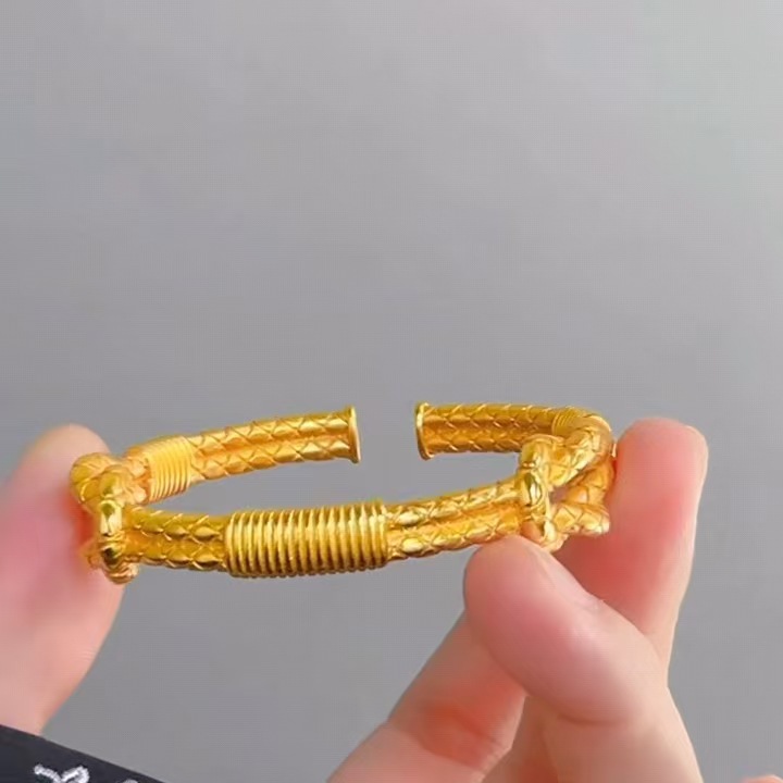 Pulsera abierta con nudo de he - Outdoor Adventure At reseña y precio